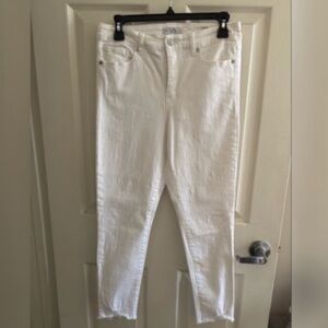 Sofia Vergara Curvy Skinny Jeans